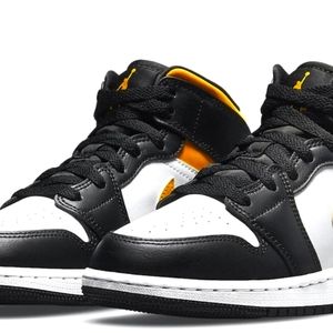 Air Jordan 1 Mid GS 'Pollen / Black White' Shoes